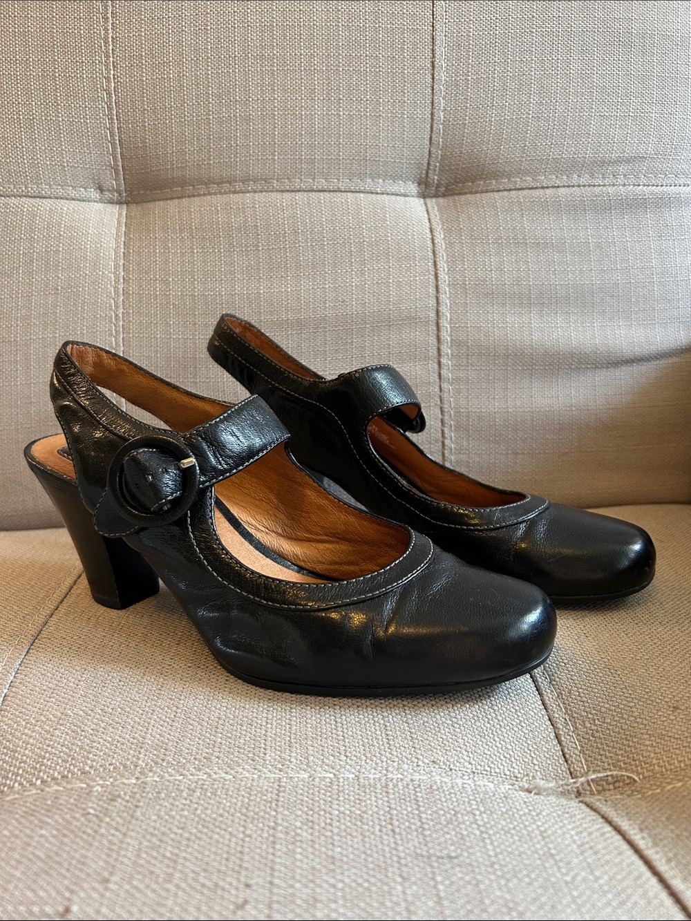 Clarks Artisan Black Leather Mary Jane Slingback Block Heels Size 8.5